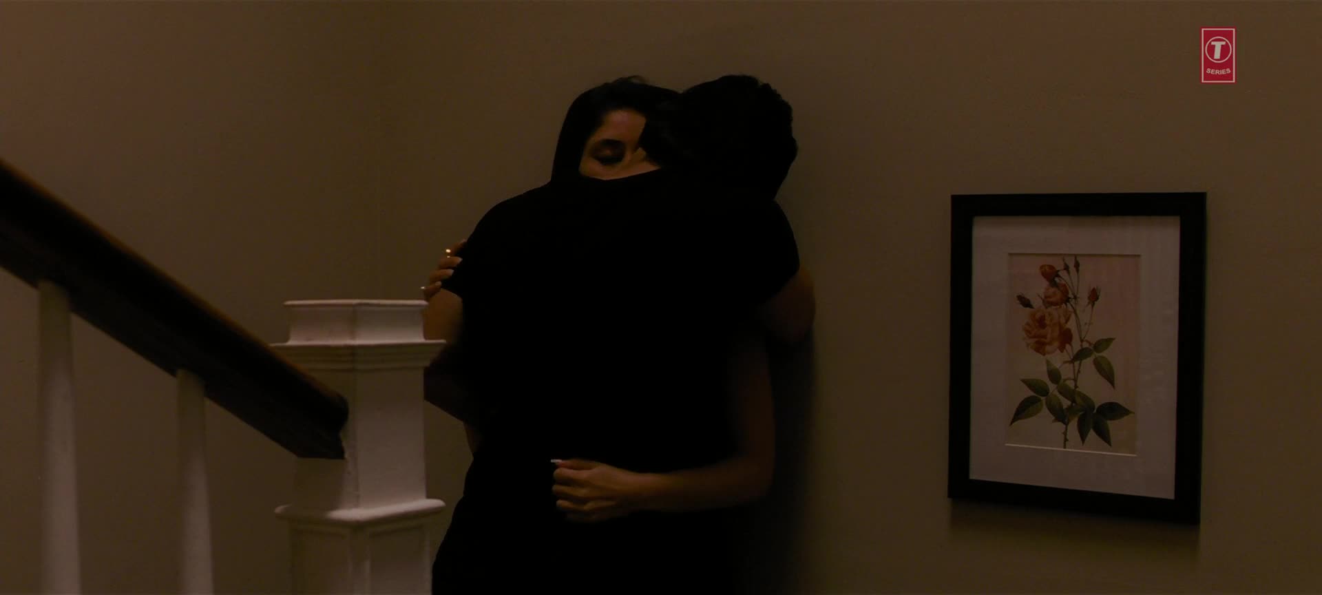 Kareena Smooch Sex In Kurban 02